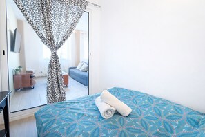 Room - Vrbo Property (Torcy)