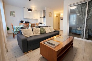 Living area - Vrbo Property (Torcy)