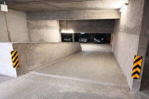 Property grounds - Majestic Green Tone - Disneyland - Free Parking (Torcy)