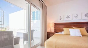 4 Schlafzimmer, Bügeleisen/Bügelbrett, WLAN, Bettwäsche