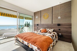 2 bedrooms, iron/ironing board, WiFi, bed sheets - Apartment 'Grand Luxe Vue Mer Exclusif' with Sea View, Wi-Fi and Air Conditioning (Villeneuve-Loubet)
