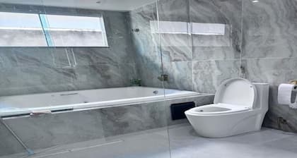 Fully furnished house in a gated community, 10 minutes from MotoGP.