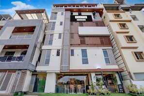 House | Bahagian luar