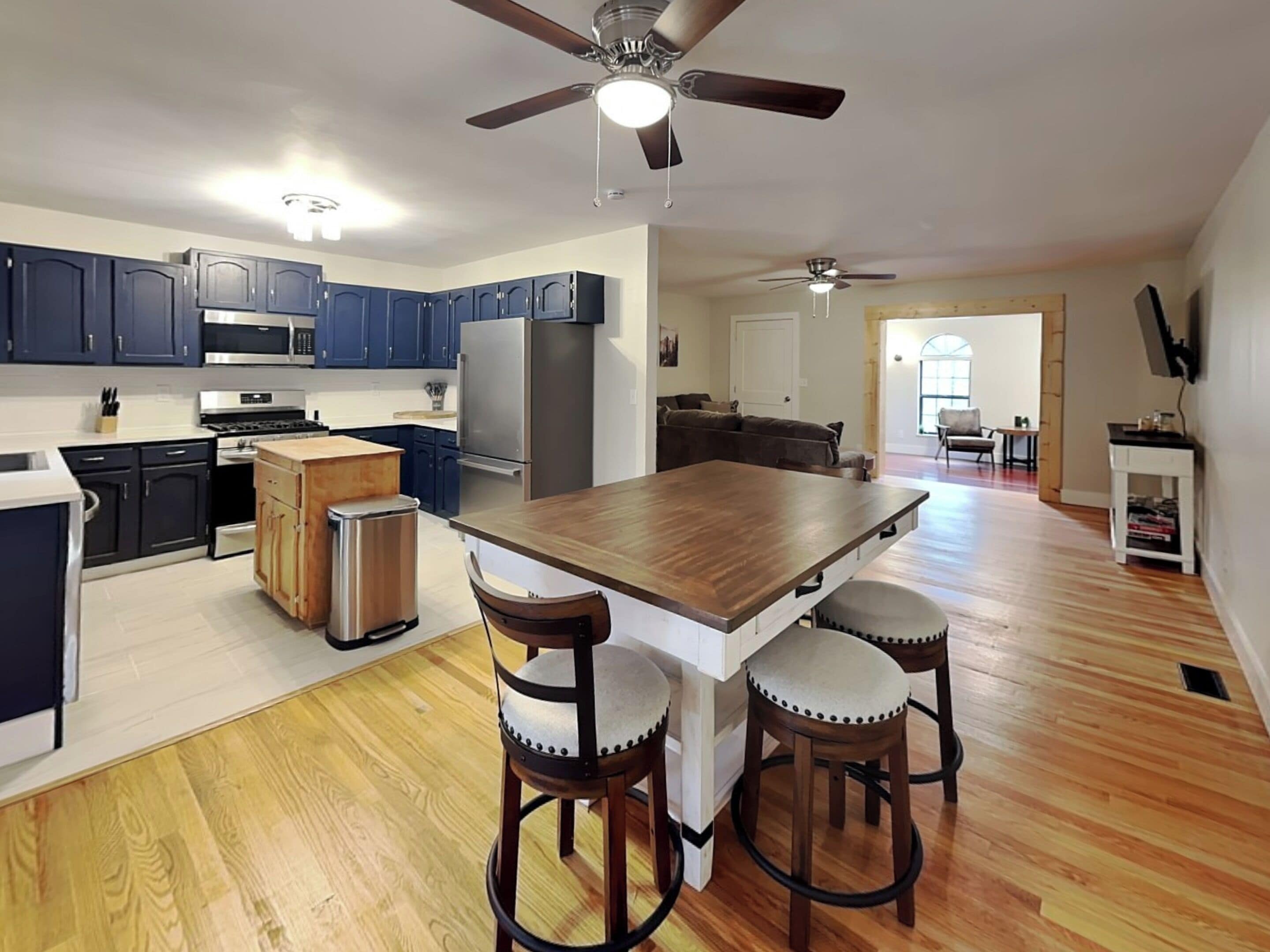 Studio (3 Bedrooms) | Property amenity