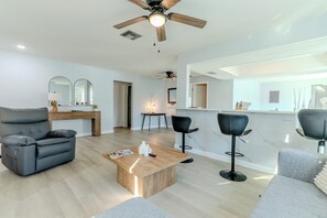TV - 6 bedroom Beach Retreat with Heated Swim Spas ~ 460 steps to the beach (Indian Rocks Beach)