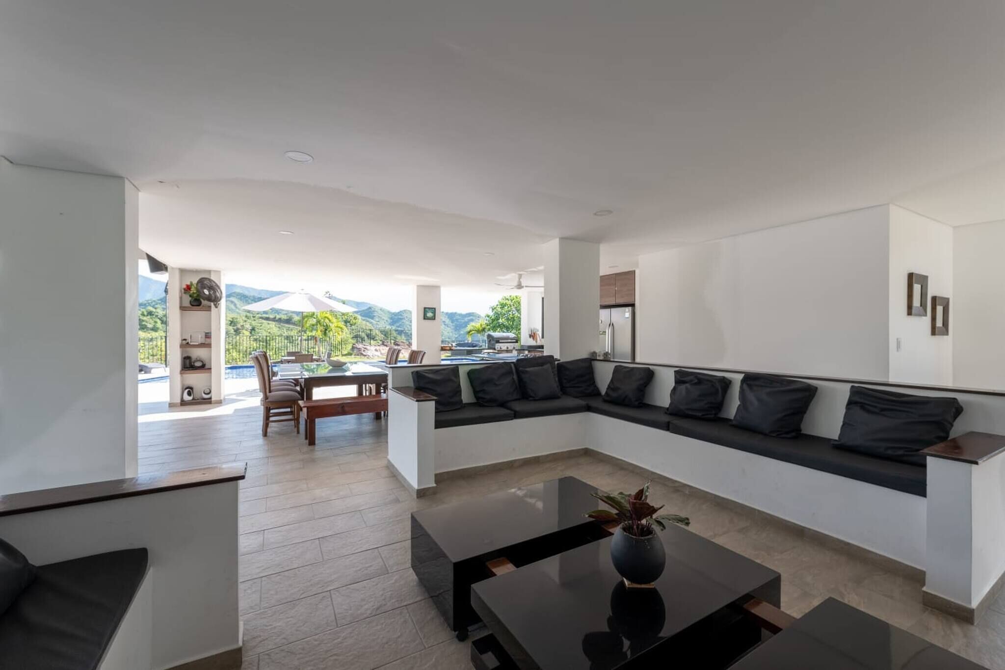 Villa, 5 Bedrooms, Accessible, Smoking | Living room