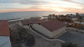 Exterior - Charming 3-Bedroom Beachfront Home Bahia Delfin (Las Conchas)