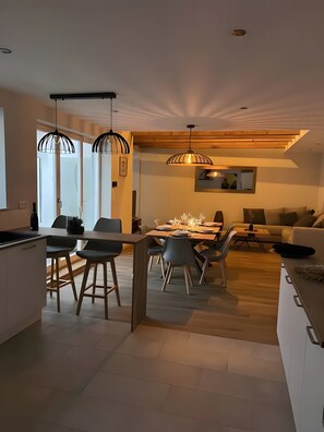 Dining - Holiday Home 'La Maison De La Boulangère' with Mountain View, Wi-Fi and Air Conditioning (Wihr-au-Val)