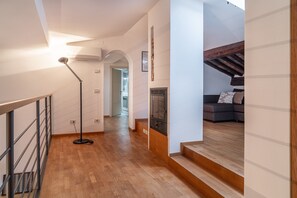 Interior - Chica's Luxury Loft in the Heart of Lucca's Historic Center (Lucca)