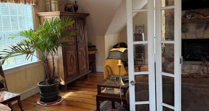 Escape to the TreeHouse-PrivateRetreat