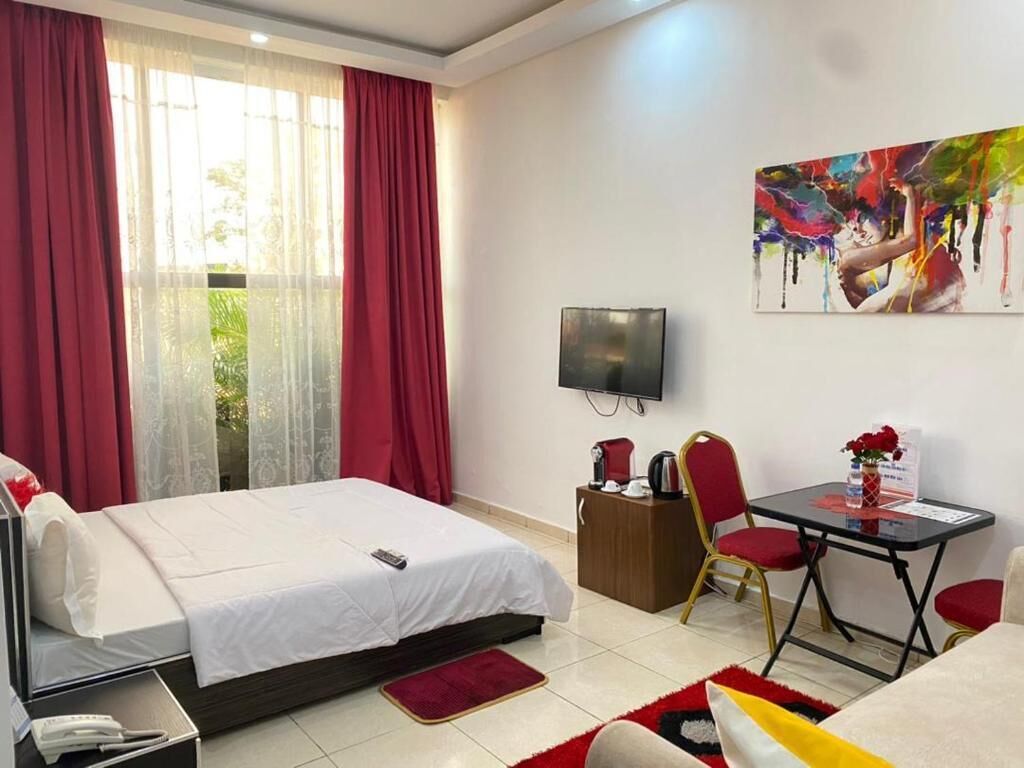 Habitación Confort doble, vistas a la piscina