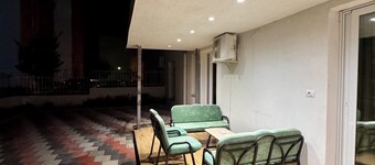Aisha Apartment