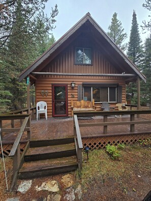Terrace/patio - Rustic cabins in the pines 2 cabin property sleeps 14 (Island Park)