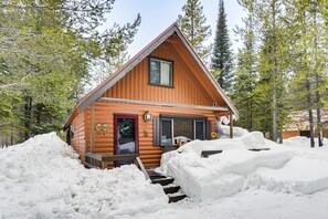 Exterior - Rustic cabins in the pines 2 cabin property sleeps 14 (Island Park)