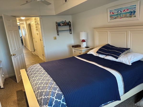 3 bedrooms, iron/ironing board, free WiFi, bed sheets - Spacious 3-bedroom condo on the boardwalk with fantastic views. (Wildwood)