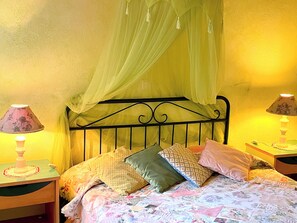 Room - Charming 4-bedroom villa in Luz perfect for relaxing getaways (Luz)