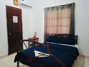 Room - HOSTAL RUDYS BEACH (Puerto Cortés)