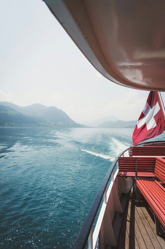 Peaceful Historic Hideaway – Golf, Lakes & Unspoiled Nature near Lucerne