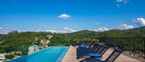 Apartment | Pool