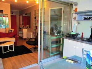 Interior - Large studio 40 square metres garden secure condominium parking (Saint-Cyr-sur-Mer)