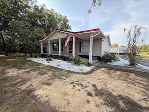 Exterior - Farm stay on 30 acres in Paducah, Kentucky (Paducah)