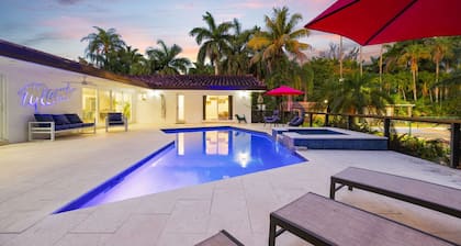 Sultan Villa - Tennis • CT Pool • BBQ