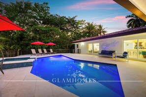 Outdoor pool - Sultan Villa - Tennis • CT Pool • BBQ (North Miami Beach)