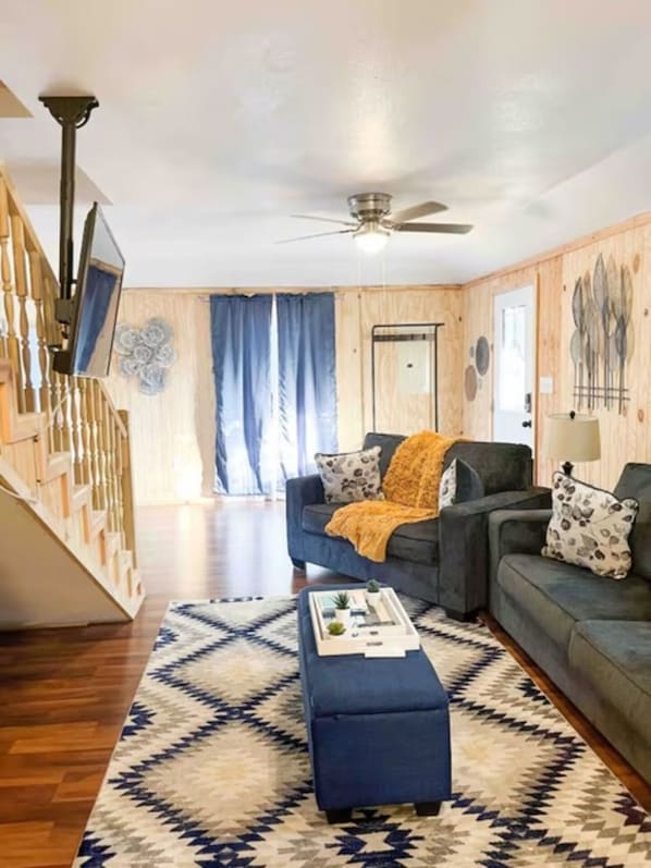 Interior - Big Bass Bungalow - Quitman TX (Quitman)