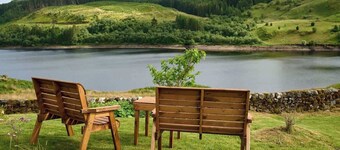 Private Loch-side escape in the Scottish highlands