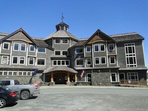 Exterior - Inn at Whittier (Whittier)