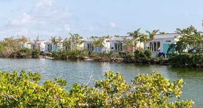 Sugarloaf Key RV Resort & Cottages