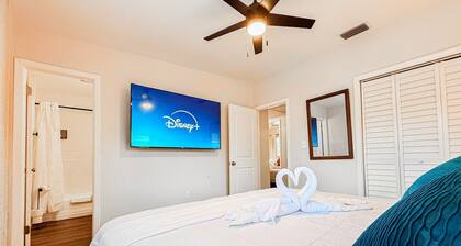 Spacious 4BR w Pool Near Legoland Game Room