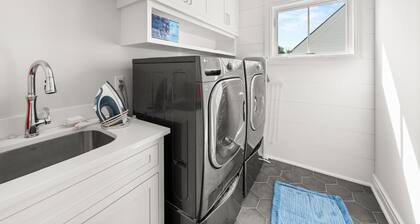 Westport Elegance: Fully Furnished Luxury Retreat with Private Pool Oasis