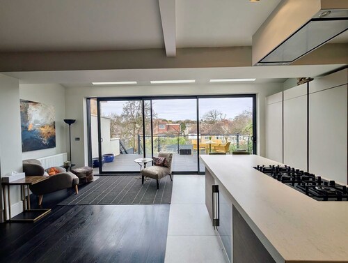 Bright Ensuite Room in Shared Wandsworth Flat