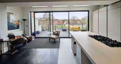 Bright Ensuite Room in Shared Wandsworth Flat