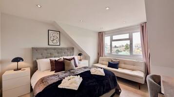 1 bedroom, iron/ironing board, free WiFi, bed sheets