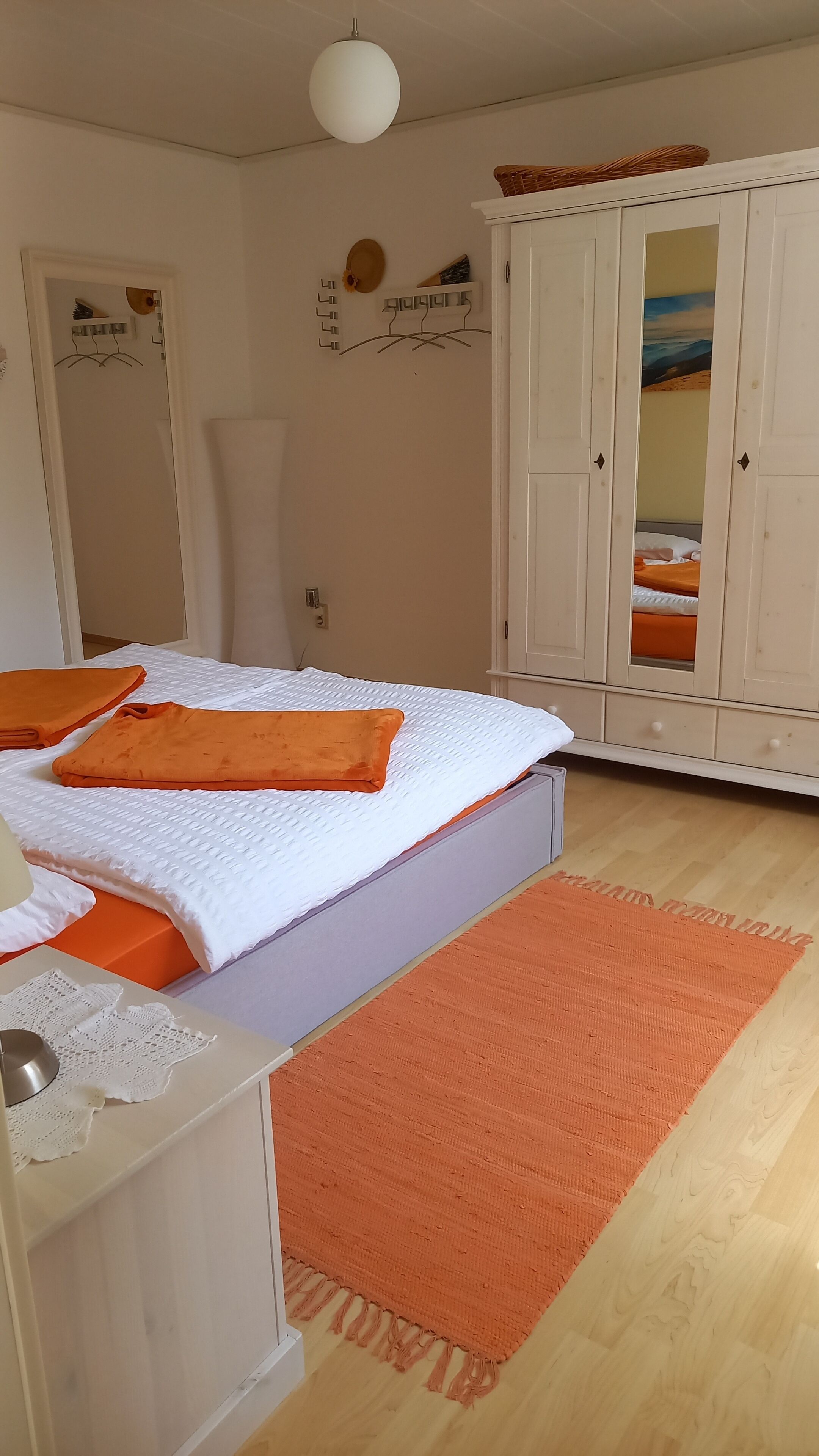 1 slaapkamer, een bureau, een strijkplank/strijkijzer, gratis wifi