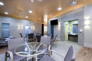 Dining - Royal Kingdom  (Macaé)