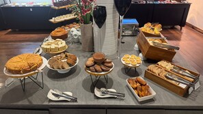 تناول الطعام