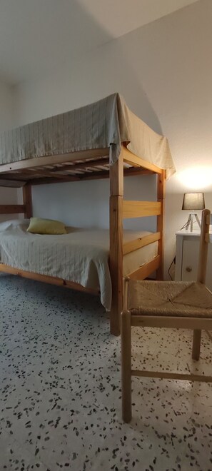 7 bedrooms, iron/ironing board, internet - Gîte de Groupe Les Garbustets A unique place near Toulouse (Castelnau-d'Estrétefonds)