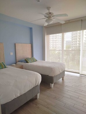 4 bedrooms, iron/ironing board, free WiFi, bed sheets - Oceanfront 4BR Suite on the Beach Playa Caracol Beach Club and Resort (Chame)