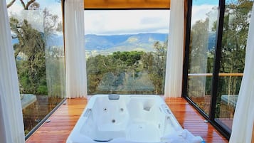 Cabane, vue vallée | Intérieur