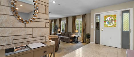 Luxury House, Garden View | Interior