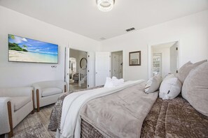 5 bedrooms, iron/ironing board, travel cot, WiFi - Magical Elegant Villa-Private Pool & Spa Near Disney (Davenport)
