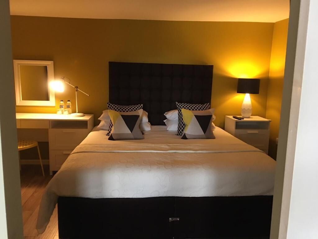 Luxury-Apartment, Terrasse, Gartenblick