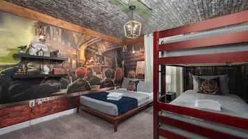 4 slaapkamers, een strijkplank/strijkijzer, reisbedje, wifi