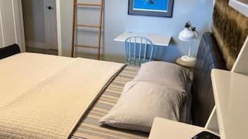 Classic Room, Lake View