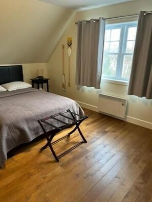 Superior Room, Lake View - Gîte du lac Poisson Blanc B&B (NOTRE-DAME-DU-LAUS)