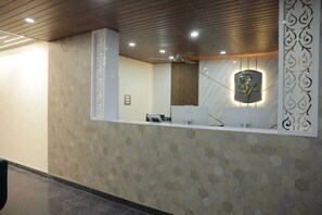 Lobby - Hotel SVR Grand (Puducherry)