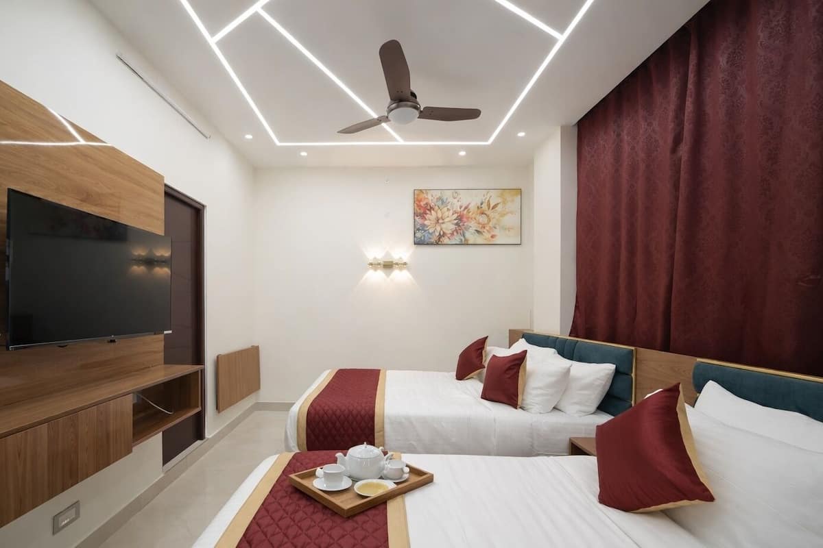 Deluxe Suite